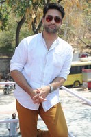 Navdeep Stills